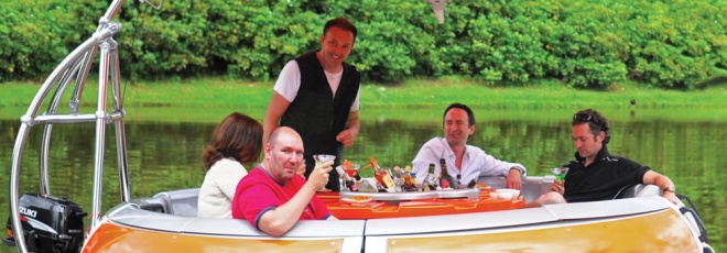 The Barbecue Dining Boat