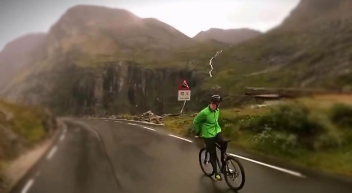 Eskil cycling facing backwards
