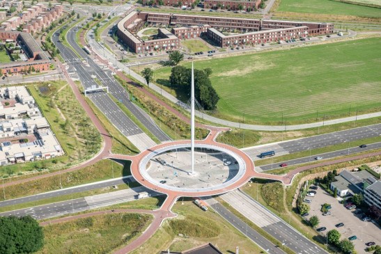 Hovenring cycling roundabout