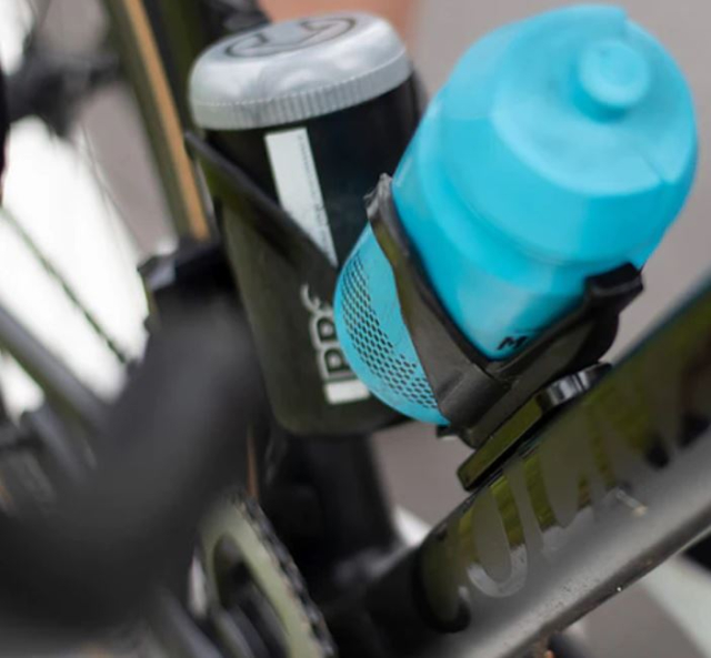 knog scout bike tracker water bottle mount