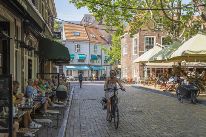 cycling in Delft